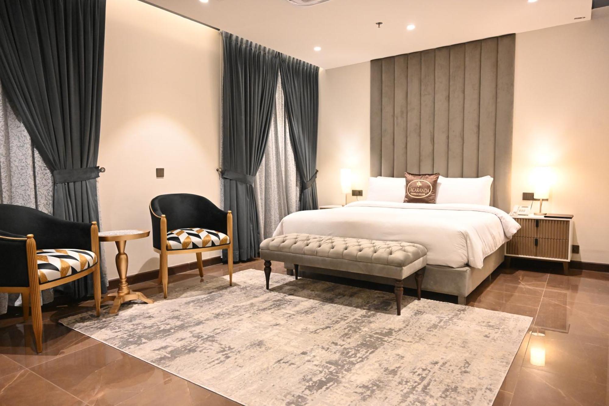 Jacaranda Heights Hotel Islamabad Eksteriør billede