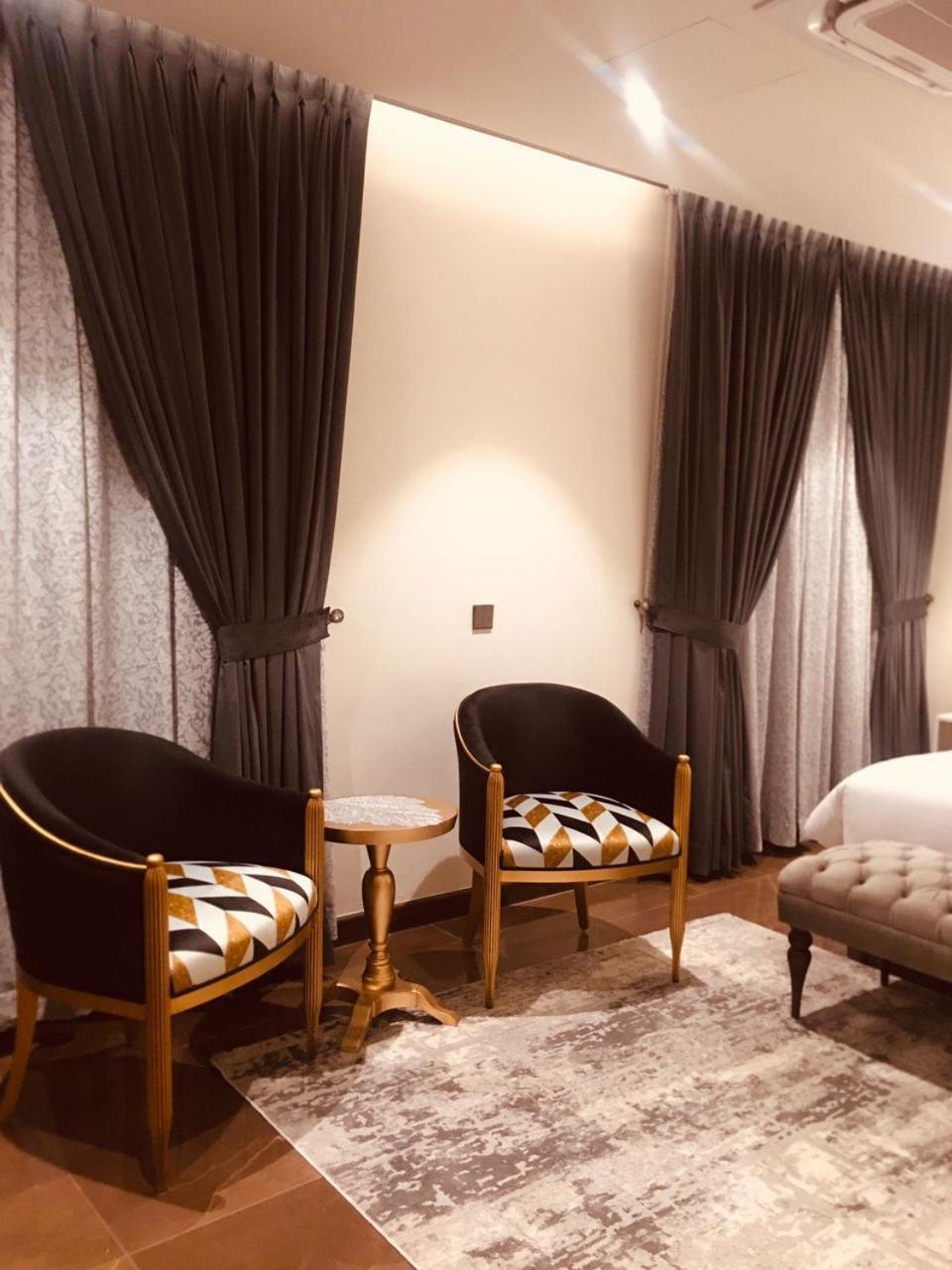 Jacaranda Heights Hotel Islamabad Eksteriør billede