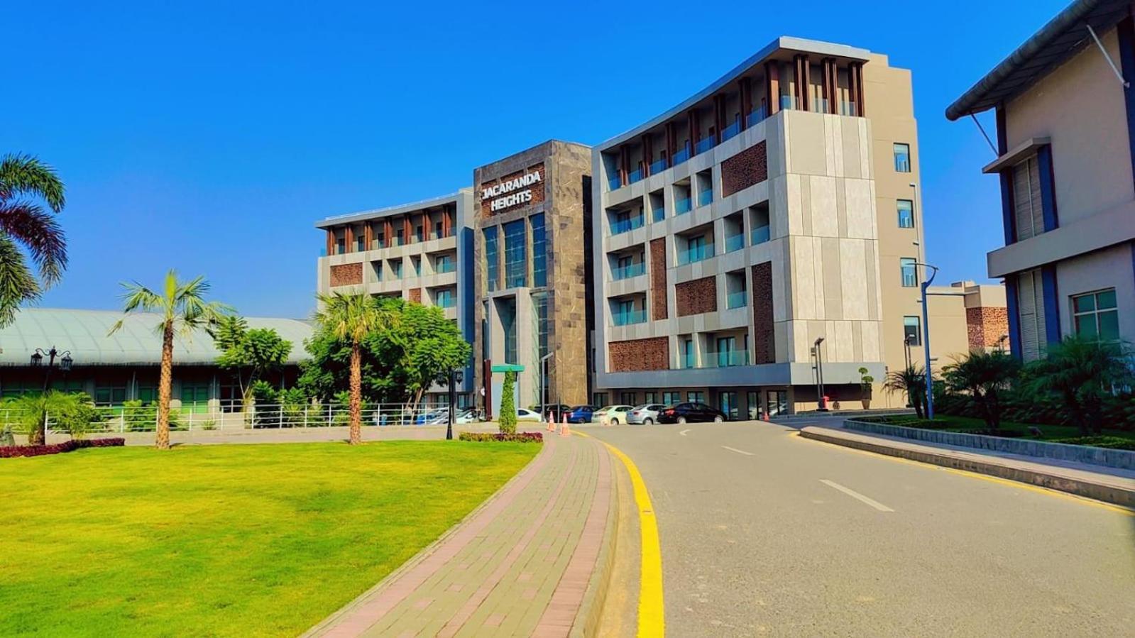 Jacaranda Heights Hotel Islamabad Eksteriør billede