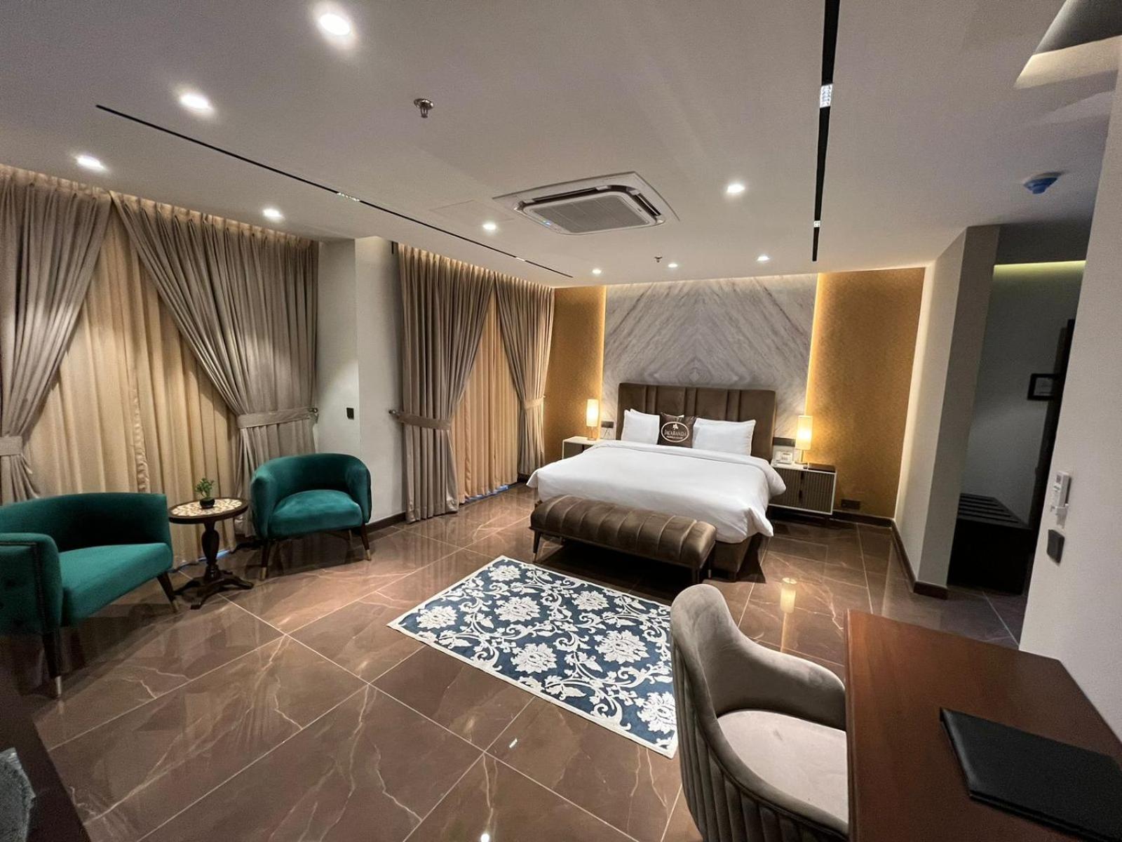 Jacaranda Heights Hotel Islamabad Eksteriør billede